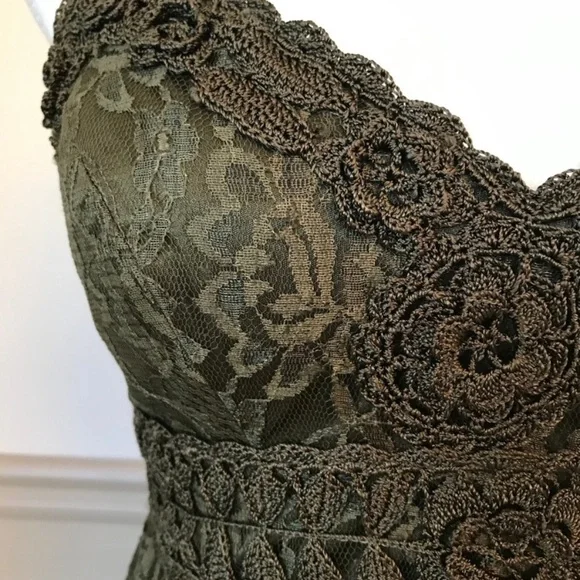 Sue Wong Olive Green Floral Crochet Lace Midi Dress Pleated 2 Formal - Picture 4 of 8